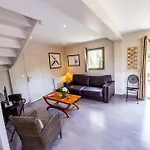 Frühstückspension D'hotes Et A La Ferme De L'oudon & 4*