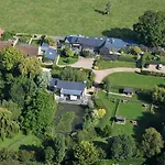 Frühstückspension D'hotes Et A La Ferme De L'oudon & Berville (Calvados)