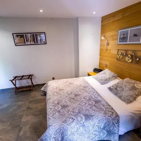 D'hôtes Et à La Ferme De L'oudon&spa 4*