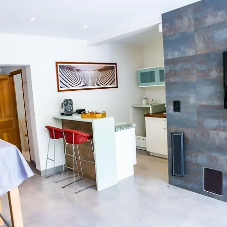 La Ferme De L'oudon&spa Couette-café 4*