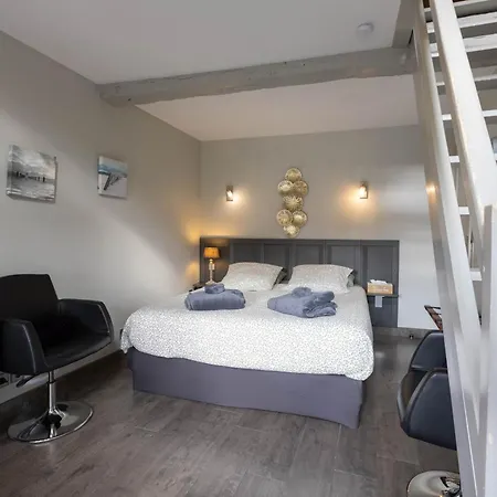 D'hotes Et A La Ferme De L'oudon & 4* Berville (Calvados)
