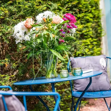 La Ferme De L'oudon&spa Couette-café 4*