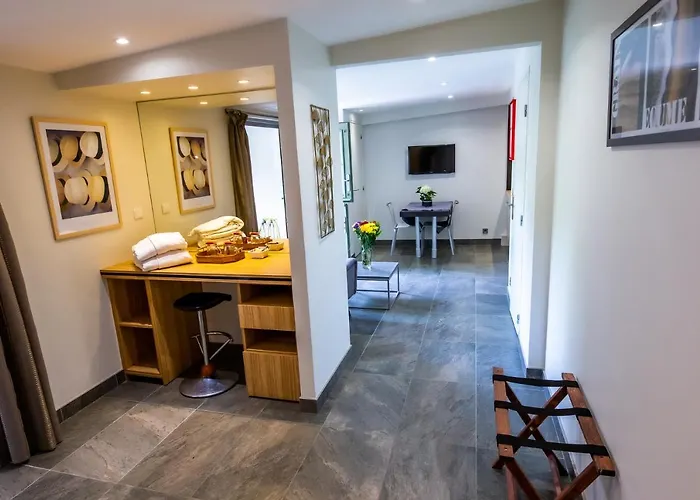 D'hotes Et A La Ferme De L'oudon & Berville (Calvados)