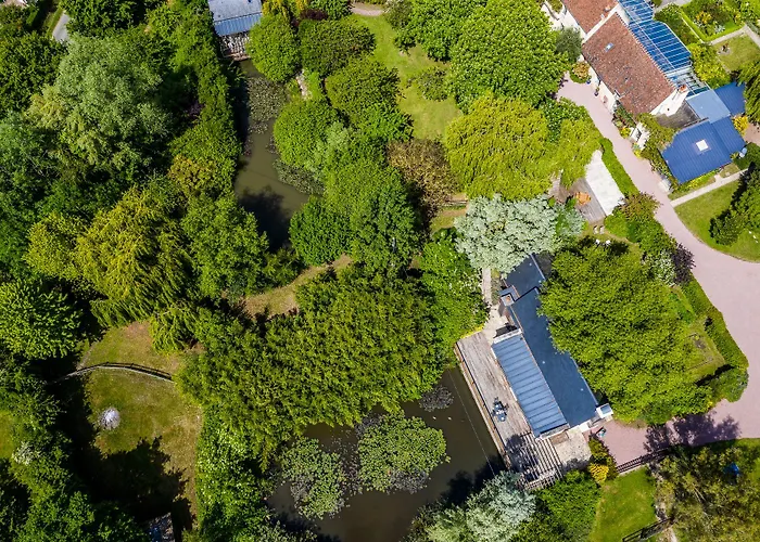 Bed & Breakfast D'hotes Et A La Ferme De L'oudon & 4*