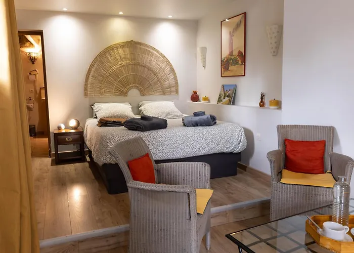 Bed & Breakfast D'hotes Et A La Ferme De L'oudon & Berville (Calvados)