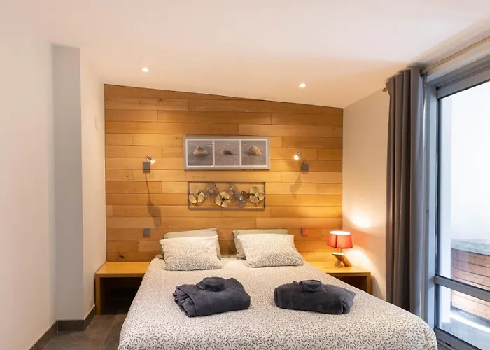 D'hotes Et A La Ferme De L'oudon & Berville (Calvados)