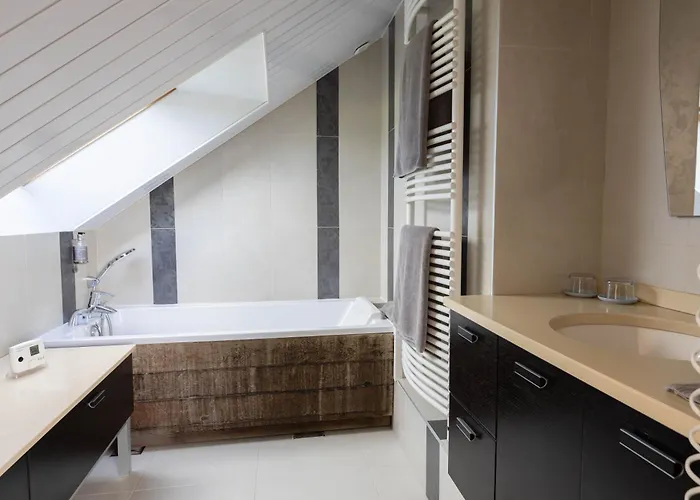 D'hotes Et A La Ferme De L'oudon & Berville (Calvados)